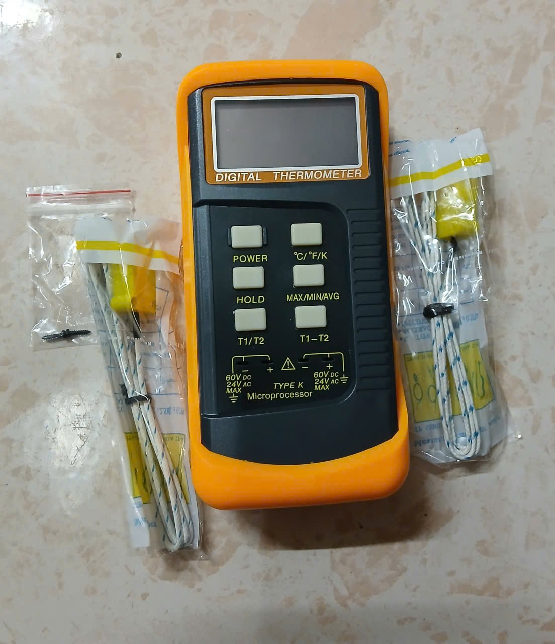 Máy đo nhiệt độ tiếp xúc DM6802B, thiết bị đo nhiệt độ. Máy đo nhiệt độ 2 kênh. 6802 II