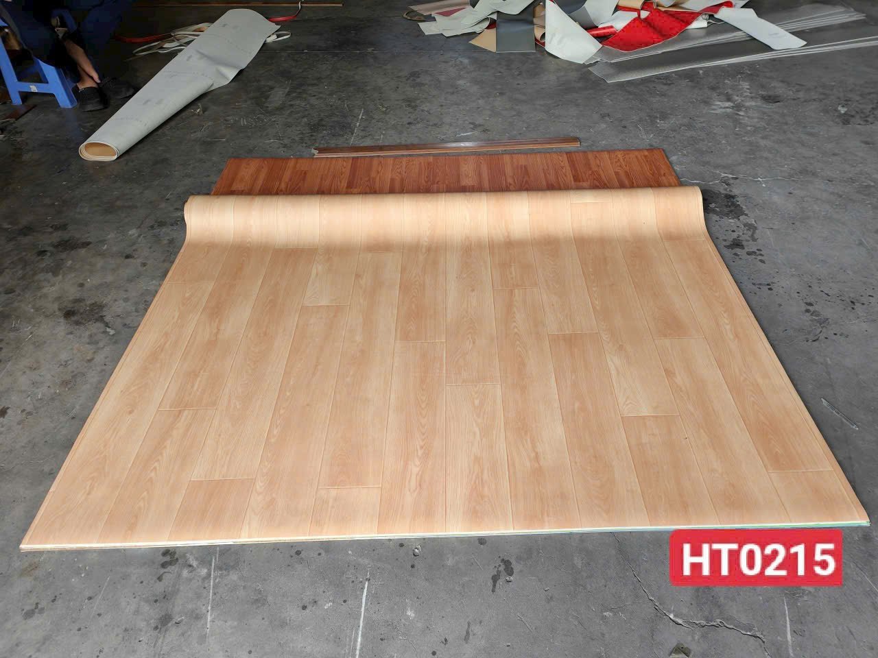 Tấm nhựa trải sàn vinyl PVC dân dụng cao cấp- MIA- HEMOGEN