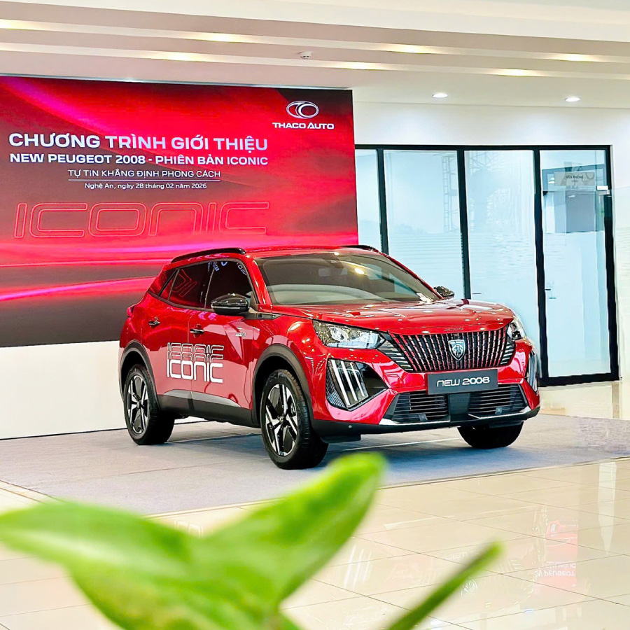 New Peugeot 2008 ICONIC