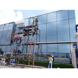 THI CÔNG PHỤC HỒI KÍNH VÀ TRÁM PHỦ NANO BẢO VỆ KÍNH
