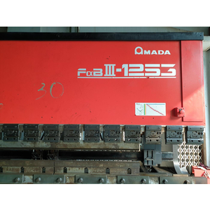 Máy chấn tôn Amada 1253
