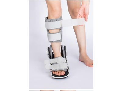 Nẹp chân đi bộ