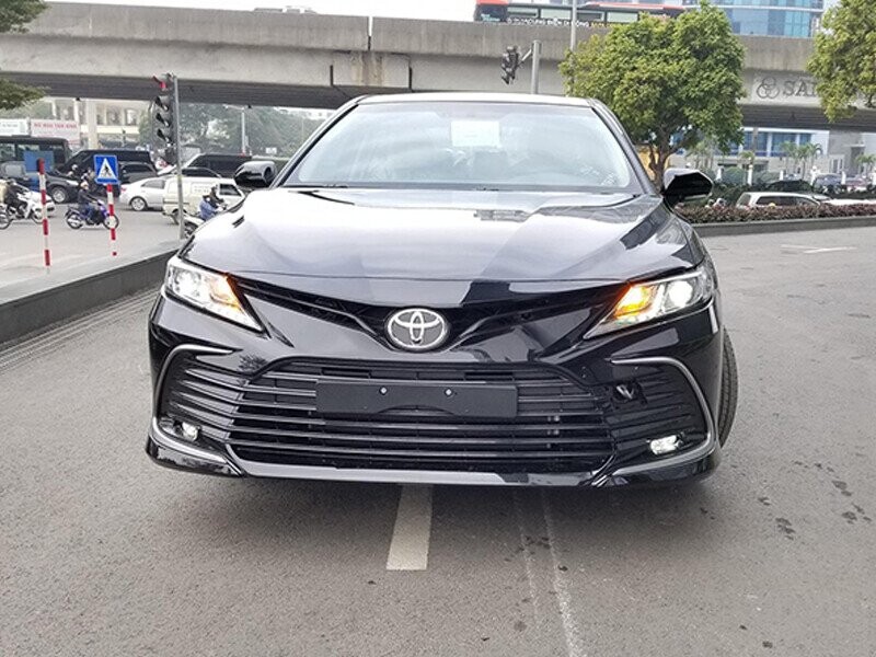 Toyota Camry 2.0G 2023