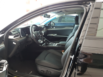 KIA K5 2.0 Premium