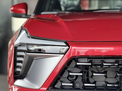 Mitsubishi Xforce GLX