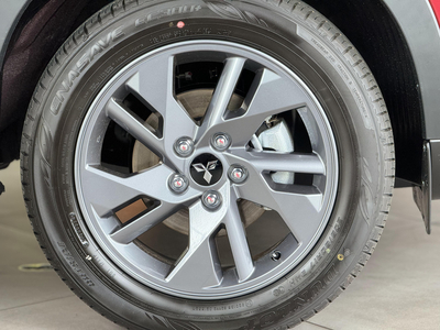 Mitsubishi Xforce GLX