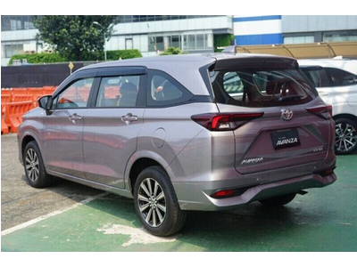 Toyota Avanza Premio CVT ( Indo )