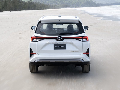 Veloz cross CVT (nhập Indo)