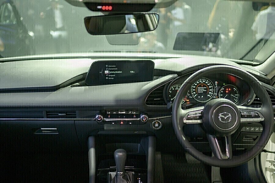 Mazda 3 2.0L Signature Luxury