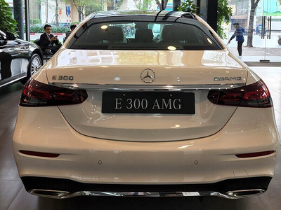 Mercedes Benz E300 AMG
