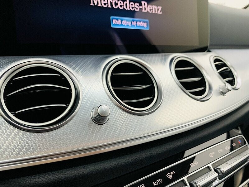 Mercedes-Benz E180