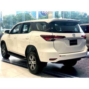 Toyota Fortuner 2.4 MT Dầu 4x2