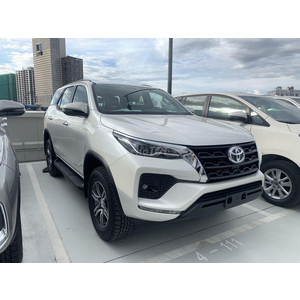 Toyota Fortuner 2.4AT Dầu 4x2