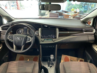 Toyota Innova Venturer