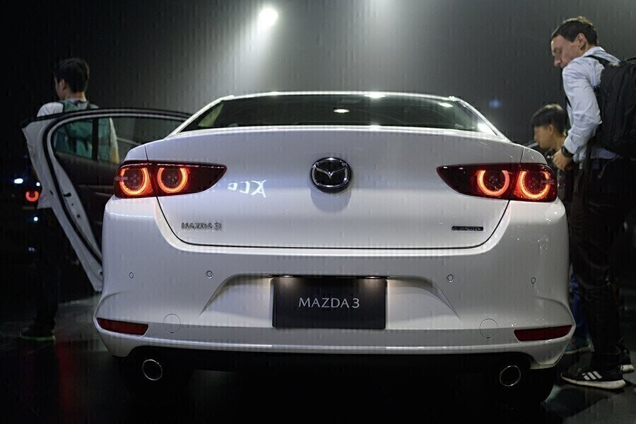 Mazda 3 1.5L Premium