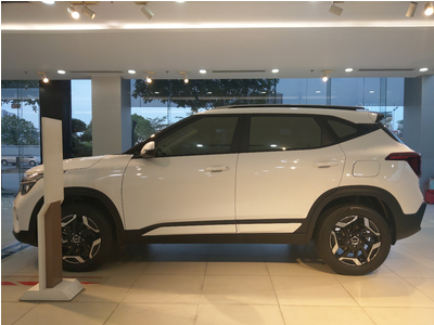 New KIA Seltos 1.5L AT