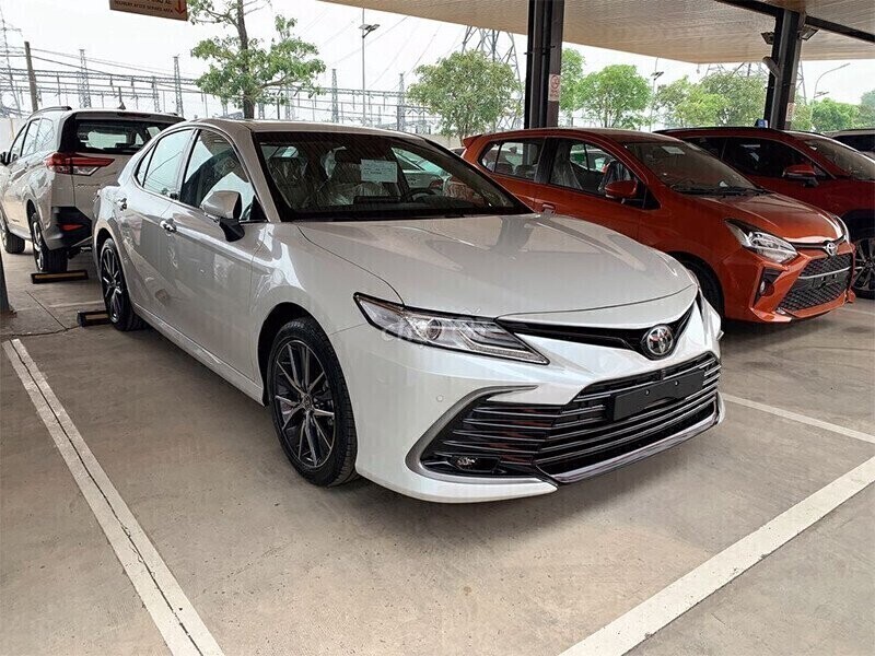 Bán xe Toyota Camry 25Q 2018