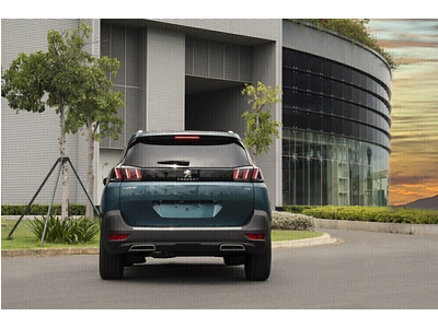 New Peugeot 5008 GT