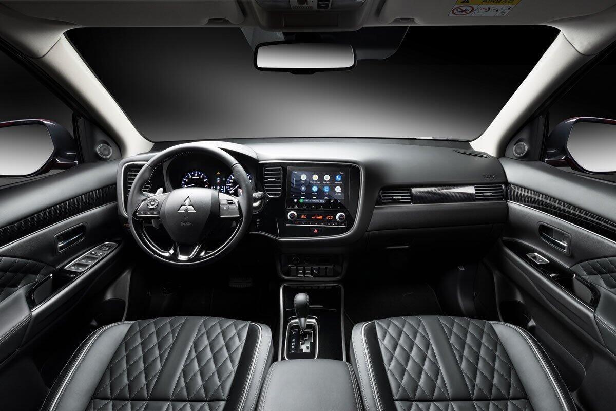 Mitsubishi Outlander 2.0 CVT Premium 2024