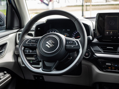 Suzuki Swift Hybrid 1-Tone