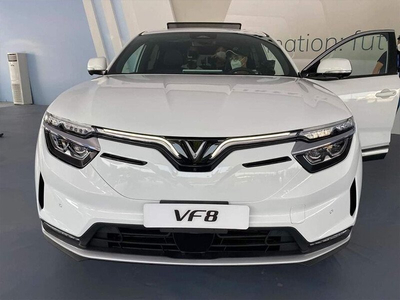 VinFast VF8 Eco