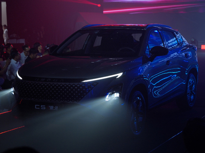 Omoda C5 Flagship hybrid