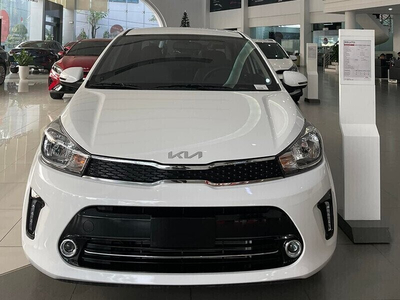 KIA Soluto AT Deluxe