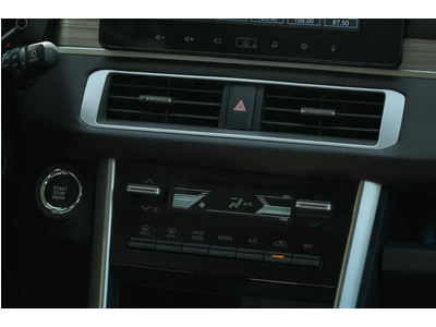 Mitsubishi Xpander AT