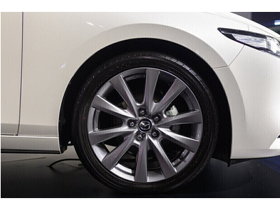 Mazda 3 1.5L Luxury