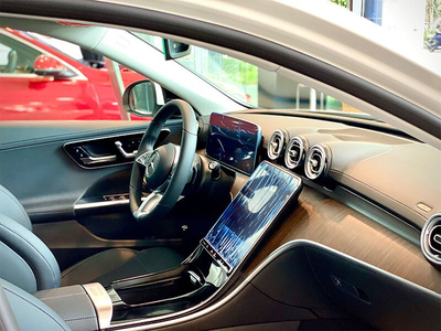 MERCEDES-BENZ C200 Avantgarde Plus - ALL NEW 2023