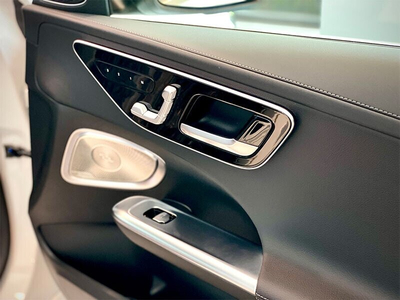 MERCEDES-BENZ C200 Avantgarde Plus - ALL NEW 2023