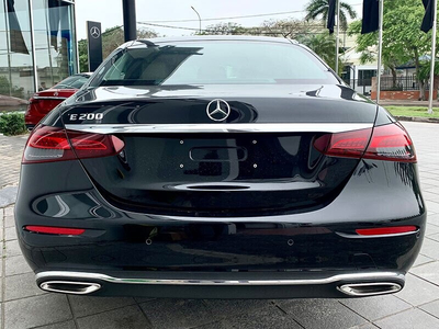 MERCEDES-BENZ E200 Exclusive ( FACELIFT)