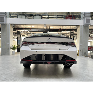 Hyundai Elantra 1.6 AT Tiêu Chuẩn 2025