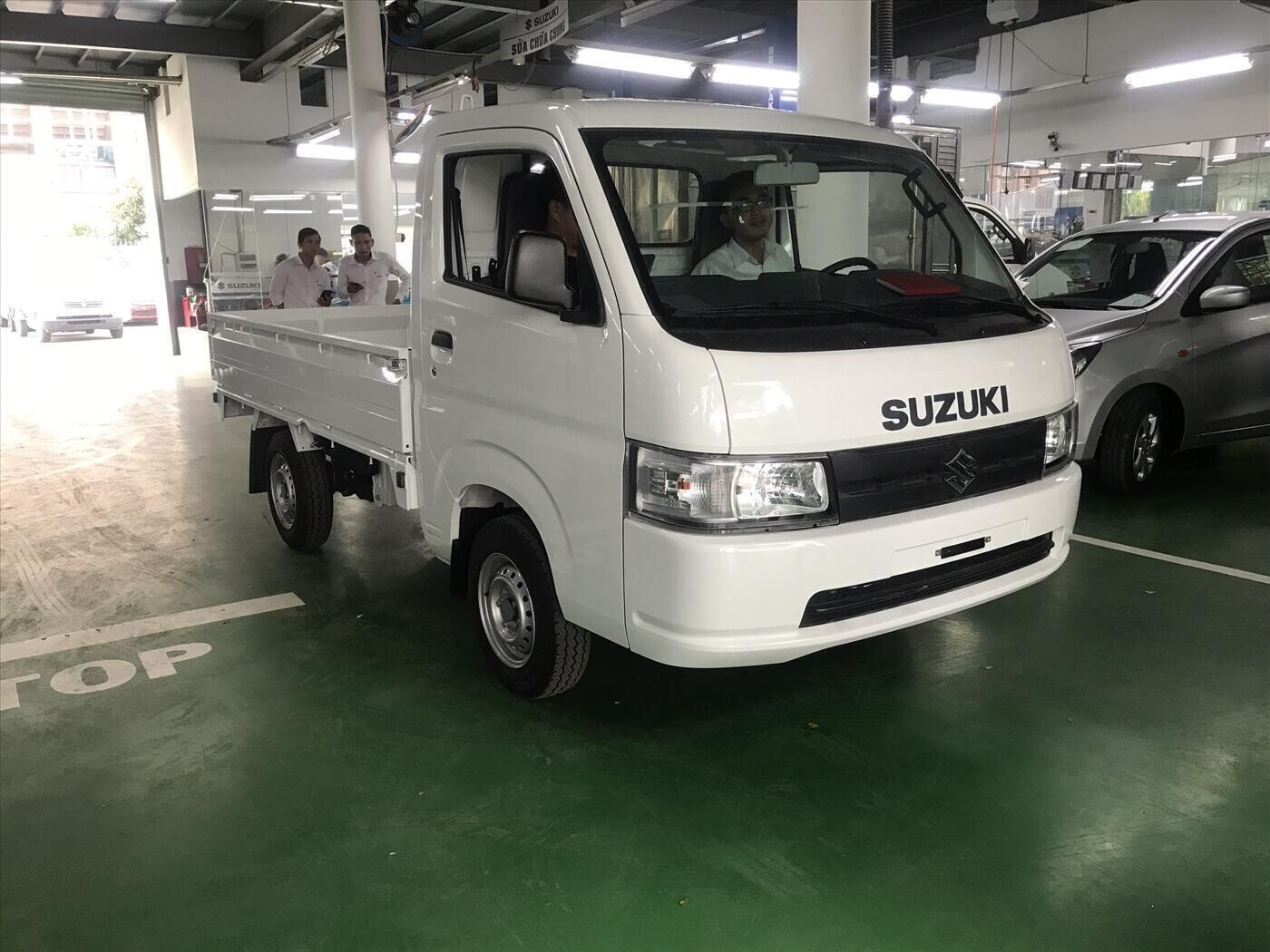 Suzuki Carry Pro lửng mới 2023 810 kg