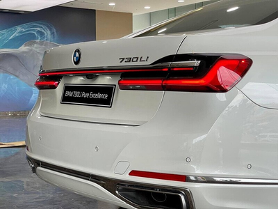 BMW 730Li Pure Excellence