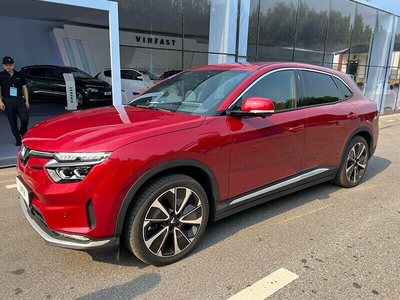 VinFast VF8 Plus
