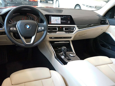 BMW 320i Sport Line
