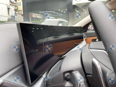 BMW 320i Sportline LCI