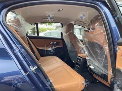 BMW 320i Sportline LCI