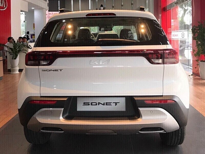 KIA Sonet AT Premium