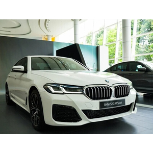 BMW 520i M Sport 2022 (Không Cảm Ứng, Có Đá Cốp)