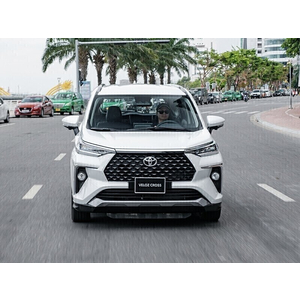 Toyota Veloz Cross CVT