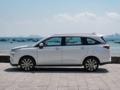 Toyota Veloz Cross CVT