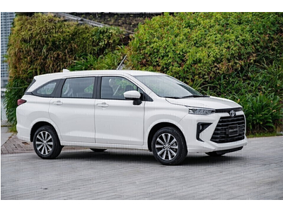 Toyota Avanza Premio MT