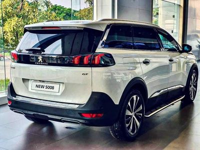 New 5008 GT