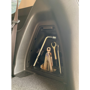 Suzuki Ertiga Hybrid AT