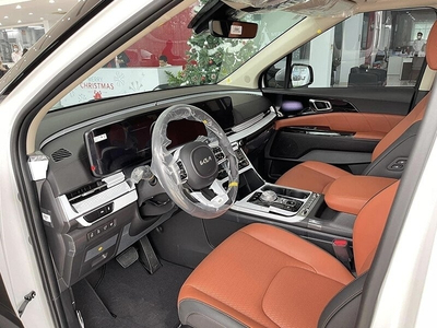 KIA Carnival 2.2D Signature 7 chỗ