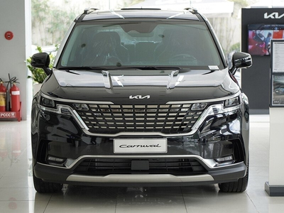 KIA Carnival 2.2D Premium 7 chỗ