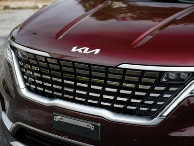 KIA Carnival 2.2D Premium 8 chỗ