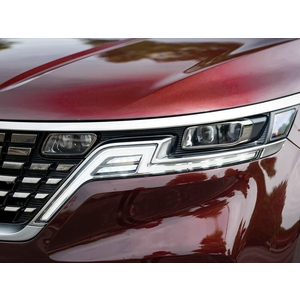 KIA Carnival 2.2D Premium 8 chỗ